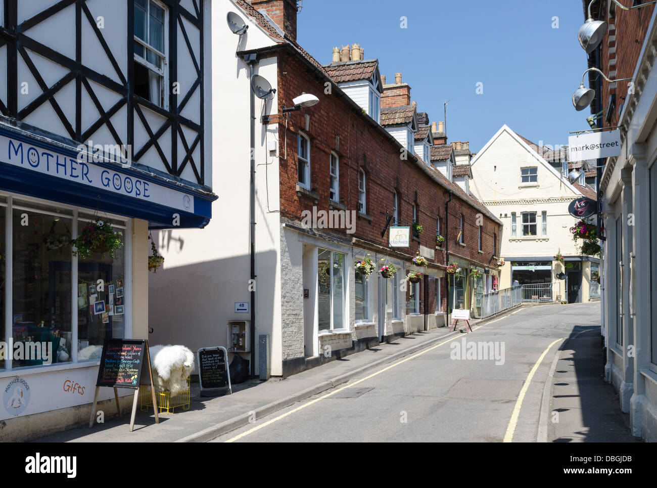 Shops on Market Street in the Cotswold town of Nailsworth Stock Photo