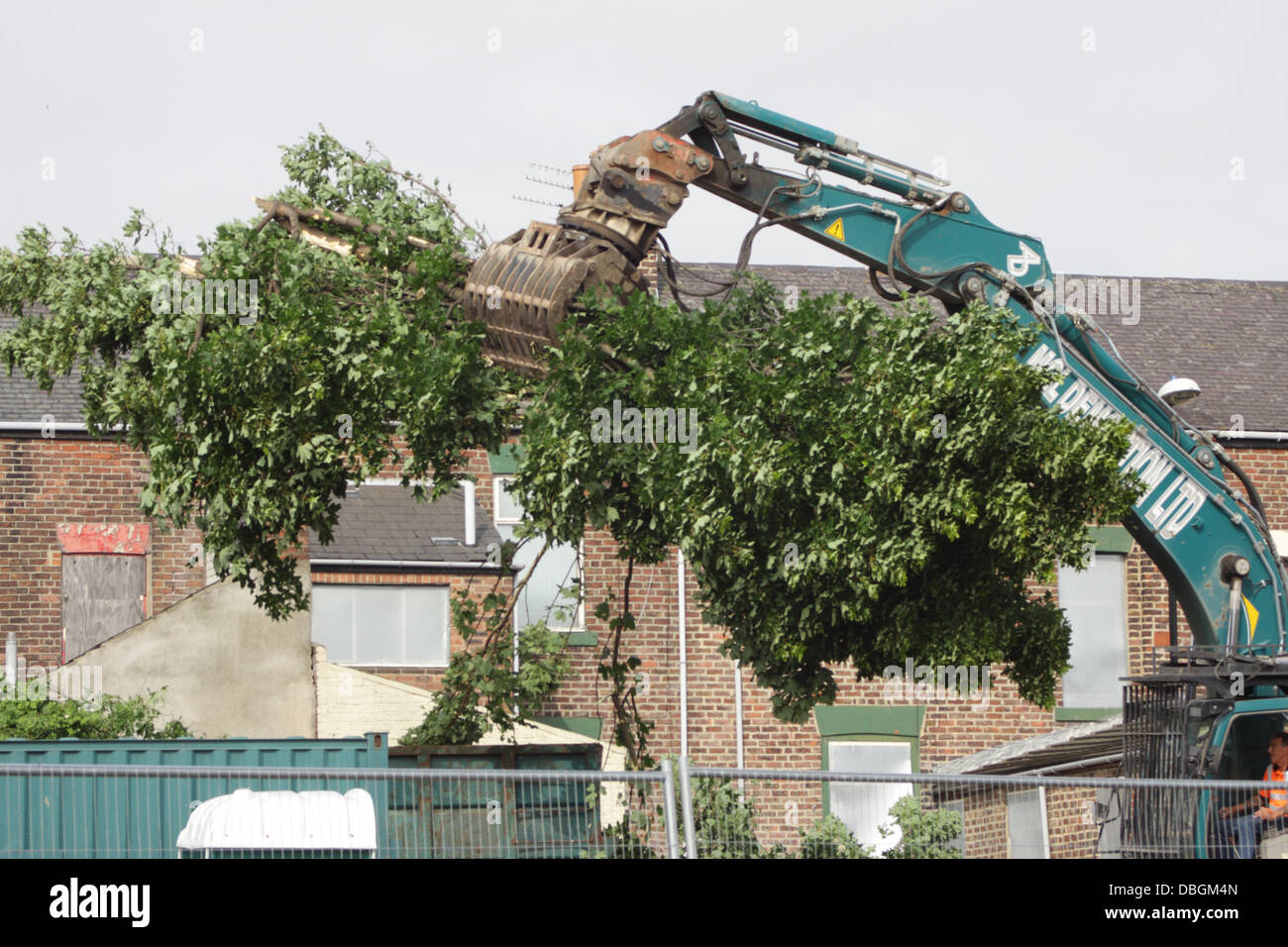 Demolition Houses High Resolution Stock Photography and Images Alamy