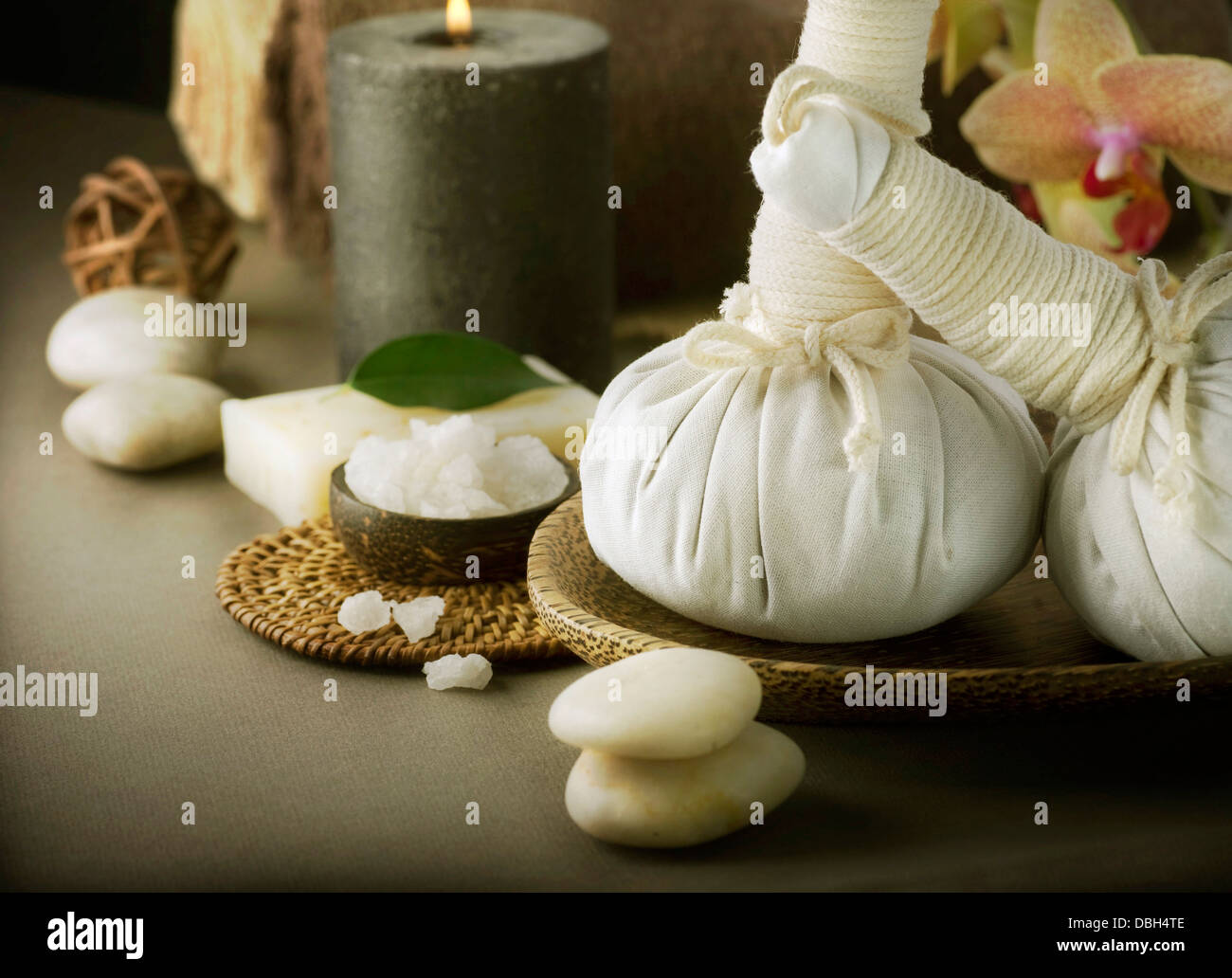 Herbal bags spa stones hi-res stock photography and images - Alamy