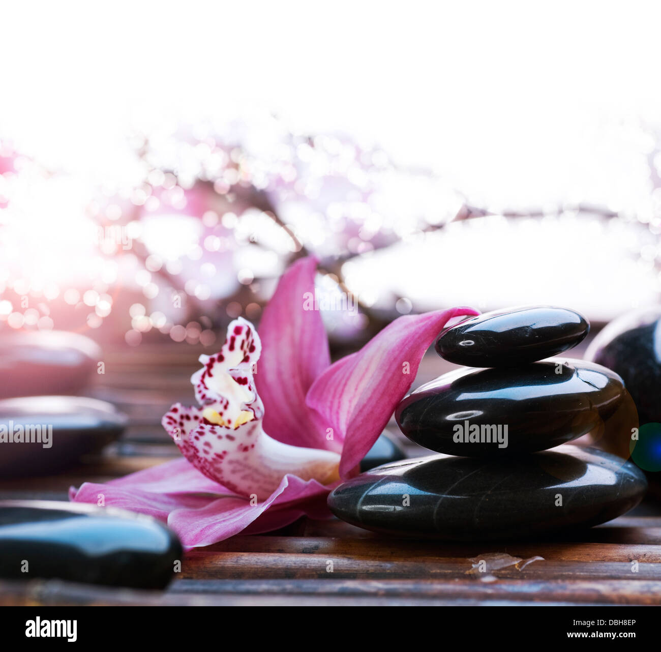 Hot stones japanese hi-res stock photography and images - Alamy