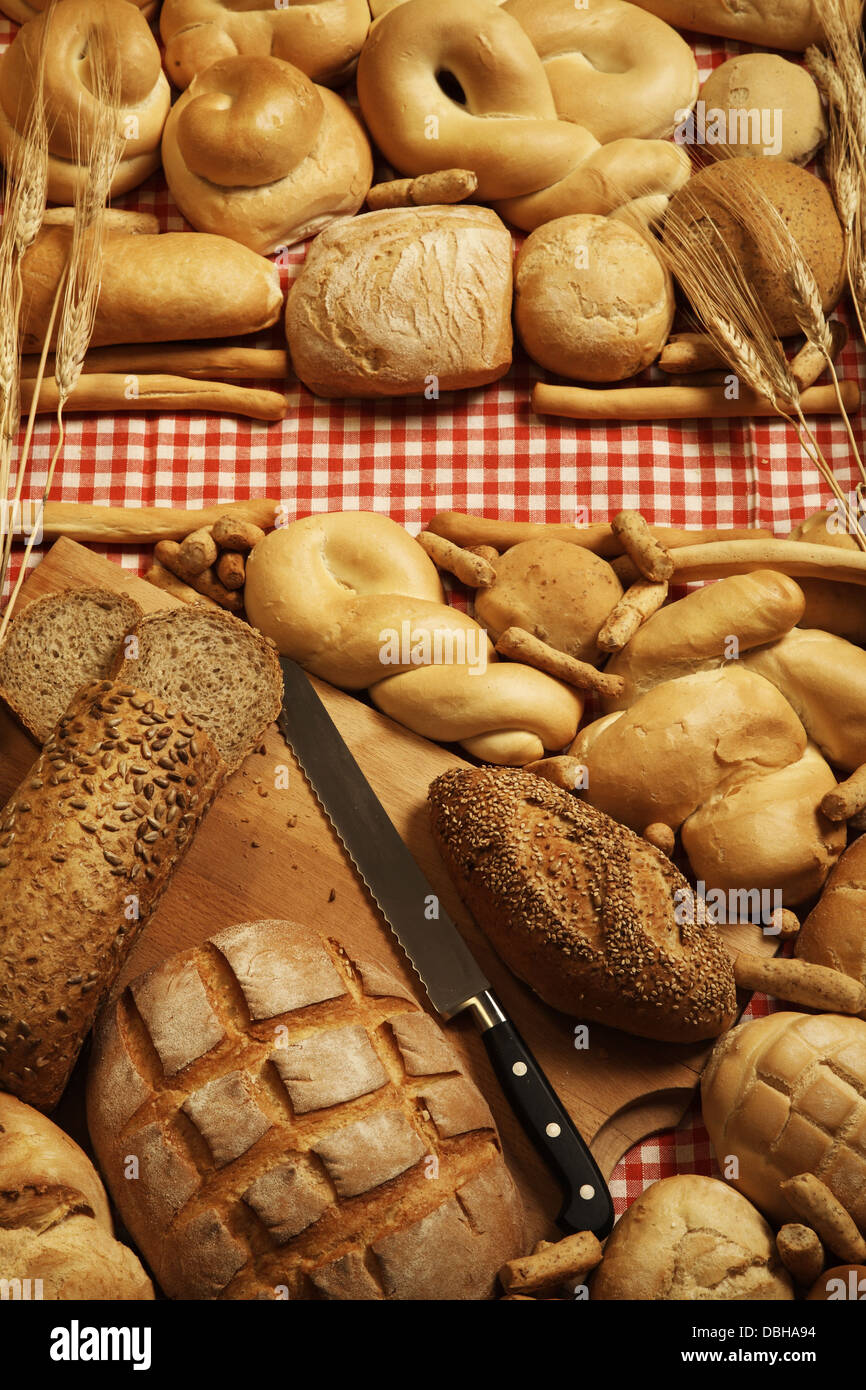 Large round loaf of bread hires stock photography and images Alamy