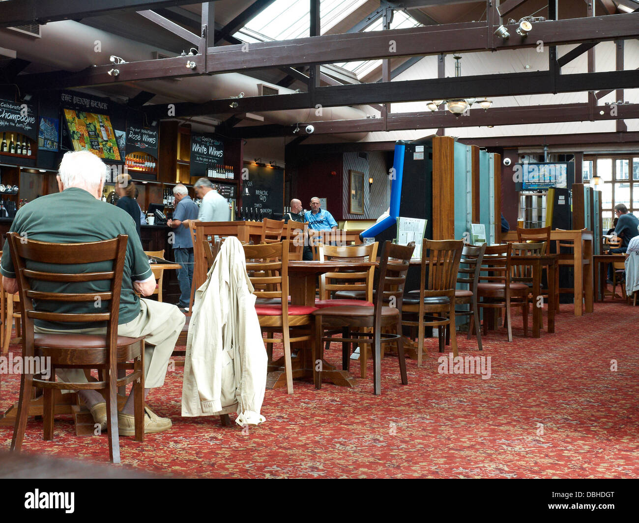 Wetherspoons Interior High Resolution Stock Photography and Images - Alamy