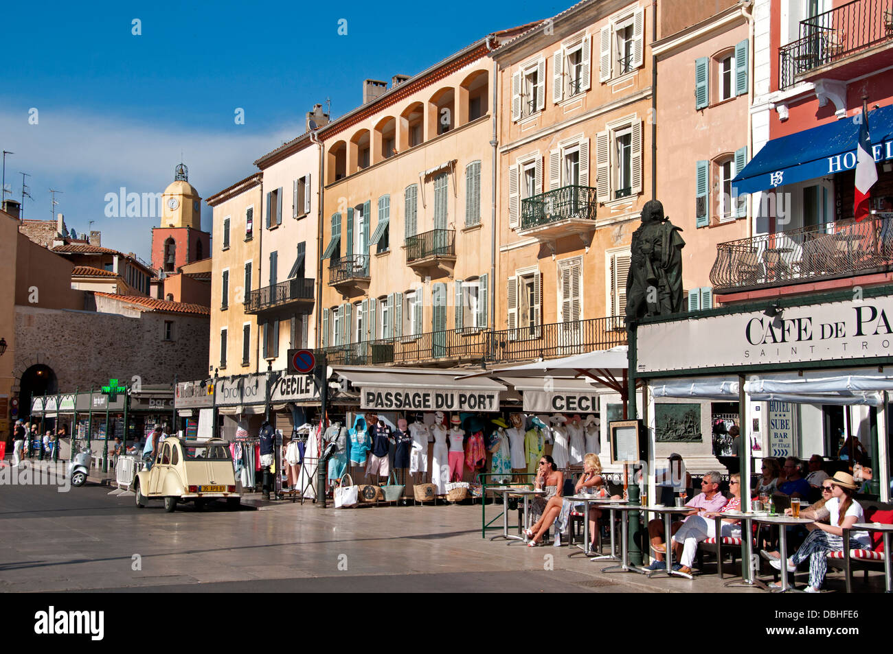 France Saint St Tropez Old Harbor luxury bar cafe restaurant  French Riviera Côte d'Azur Stock Photo