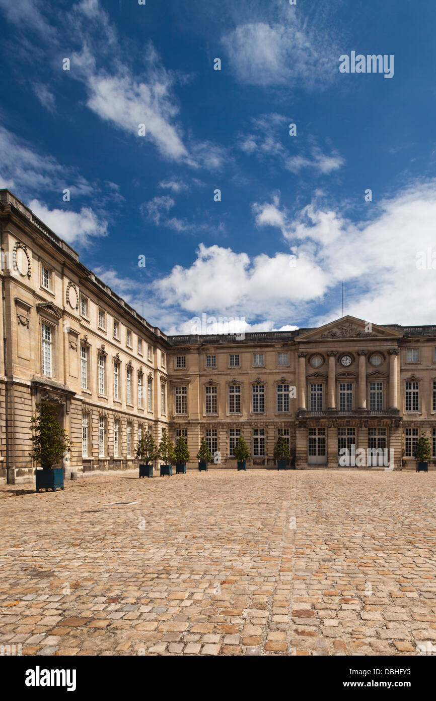 France, Picardy, Oise, Compiegne, Palais de Compiegne, Compiegne Palace, exterior. Stock Photo