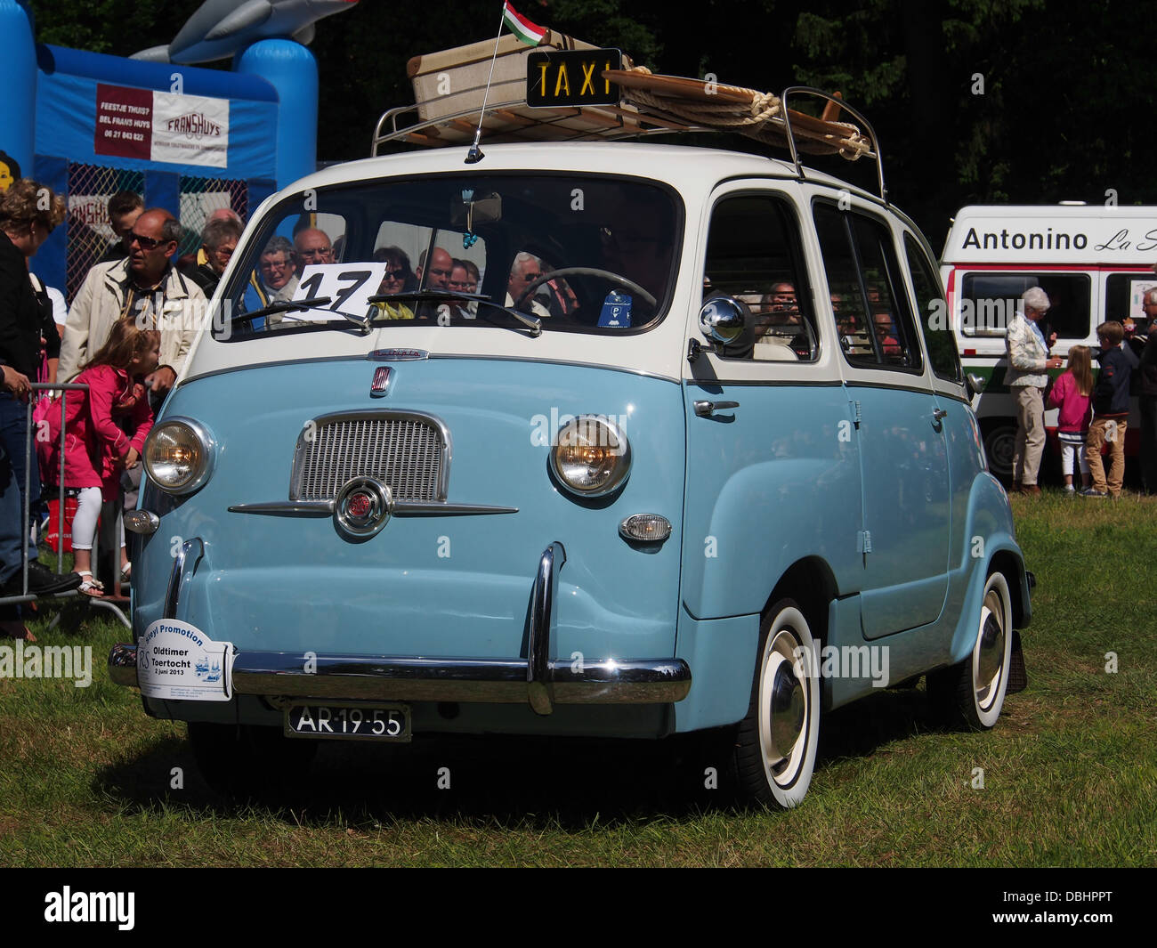 Elegantes Fiat Multipla Oldtimer Fotos