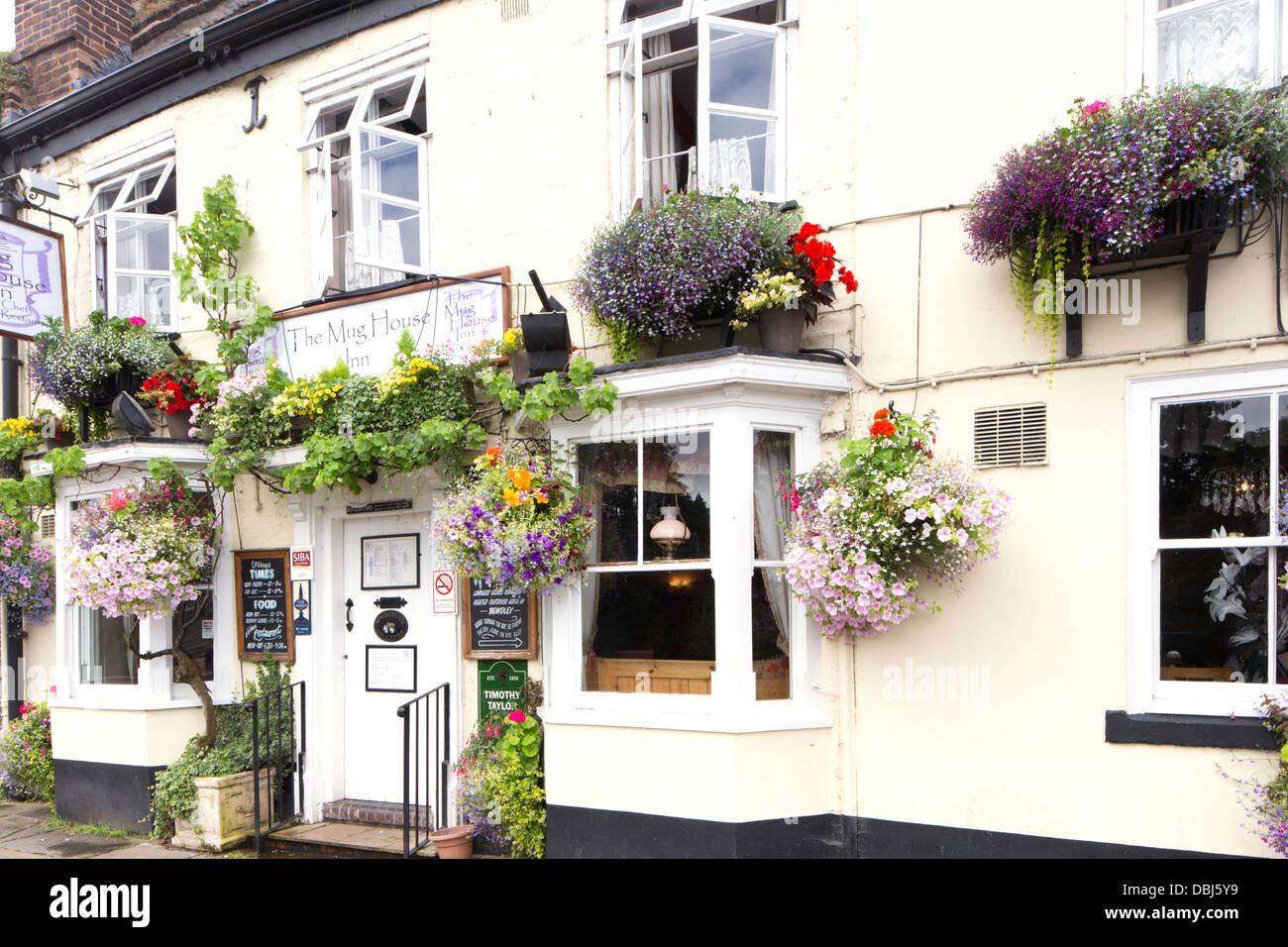 Bewdley riverside bars, restaurants and cafes, Worcestershire, England