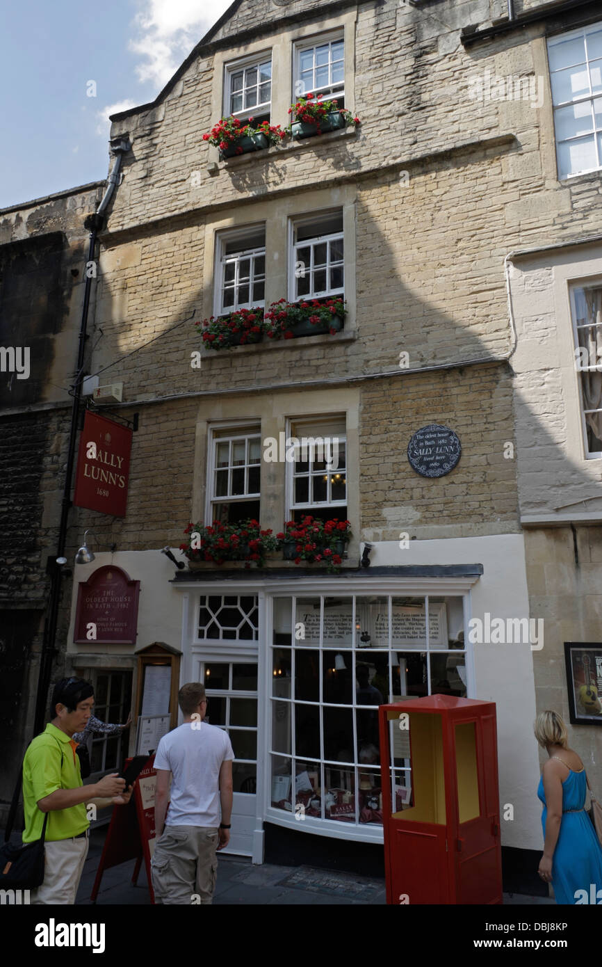 Sally Lunn's tea house in Bath, the oldest house left in Bath Stock