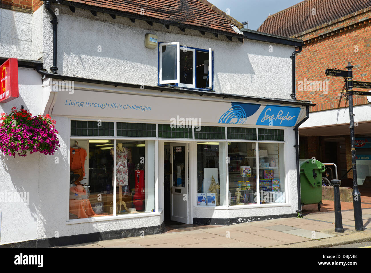 Sue Ryder Charity Shop, Denmark Street, Wokingham, Berkshire, England, United Kingdom Stock