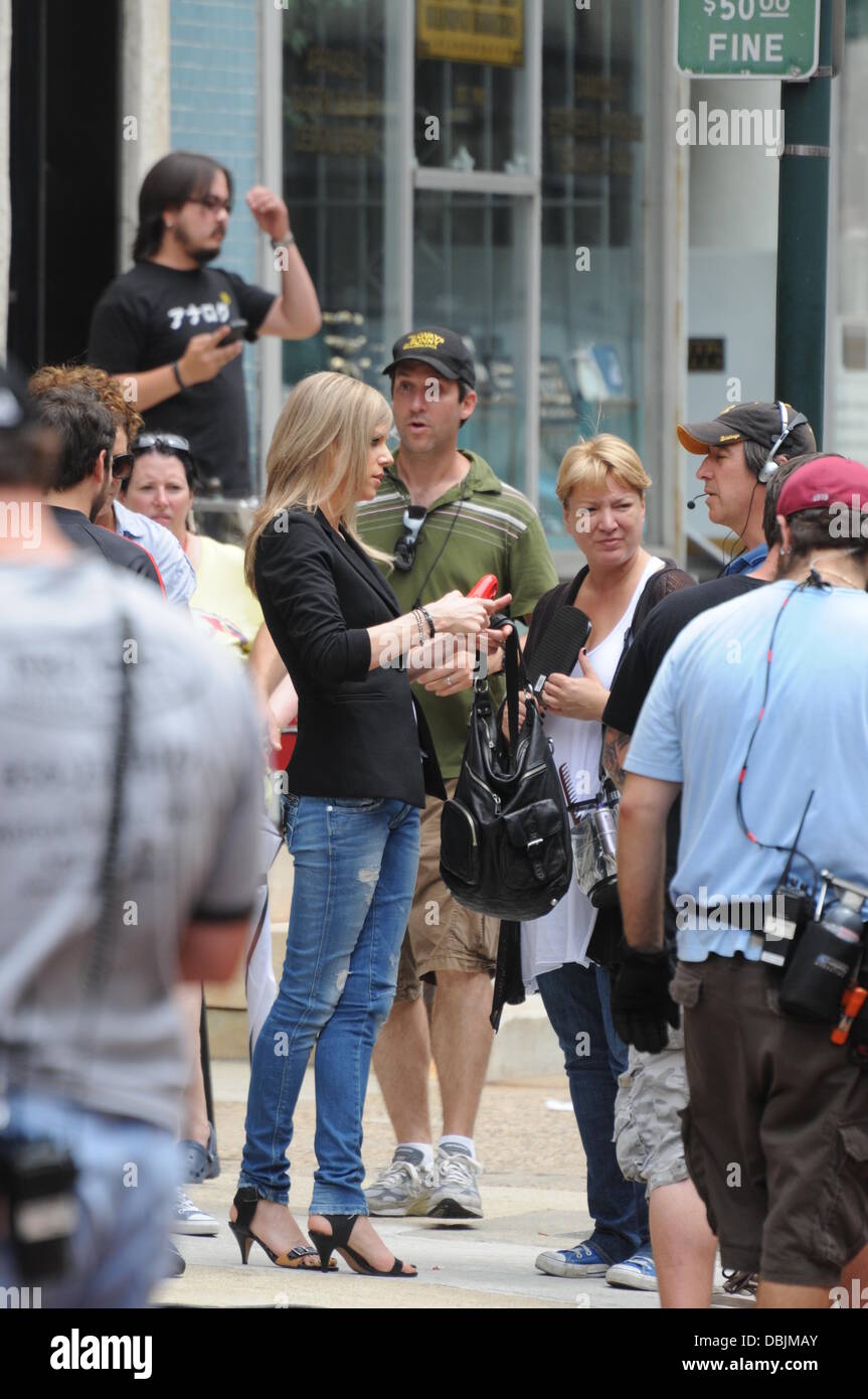 Kaitlin Olson 'It's Always Sunny in Philadelphia' film set on Jewelers Row  in Philadelphia Philadelphia, USA - 23.06.11 Stock Photo - Alamy