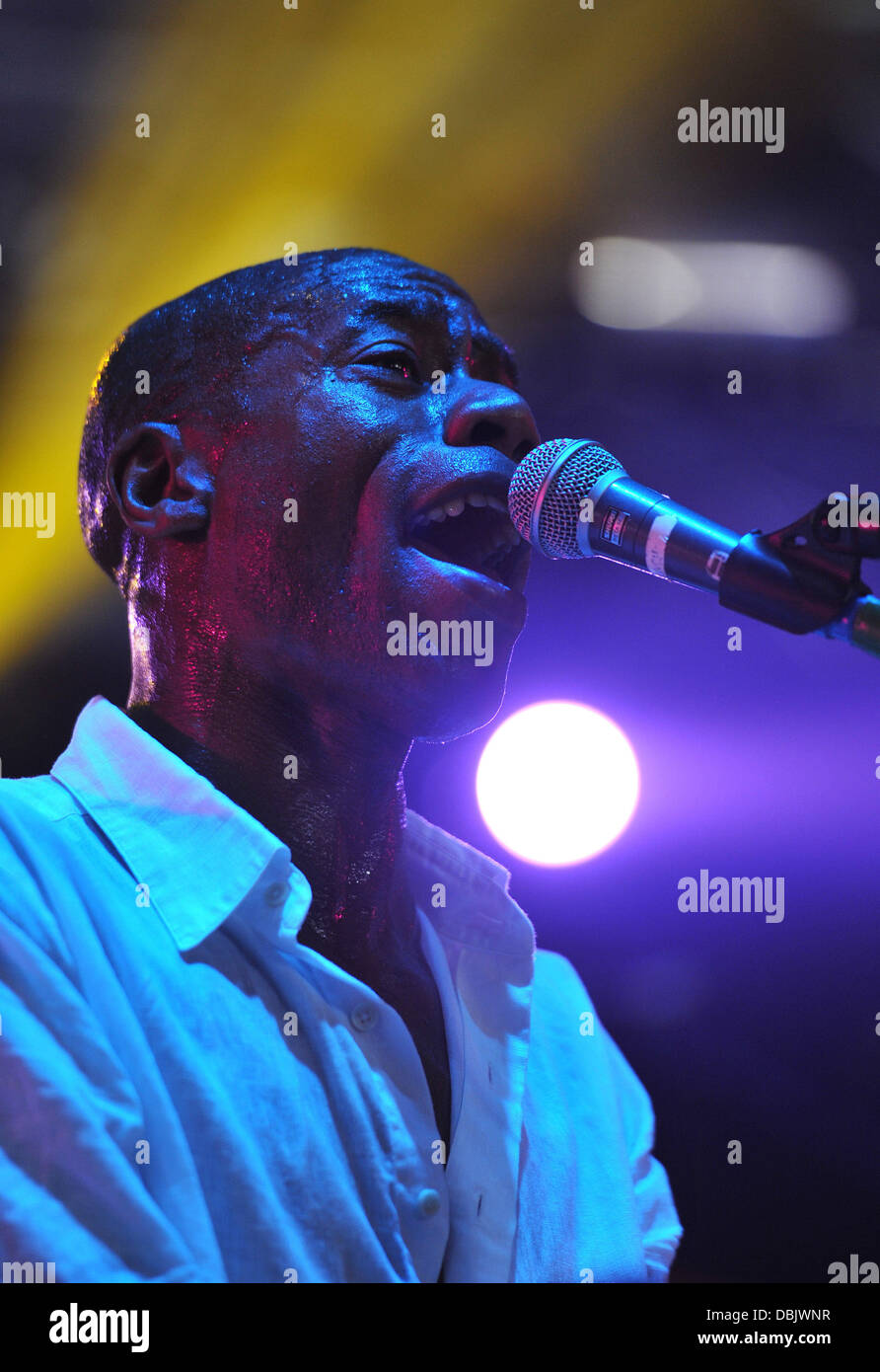 Andrew Roachford of Mike and The Mechanics at the Hard Rock Calling ...