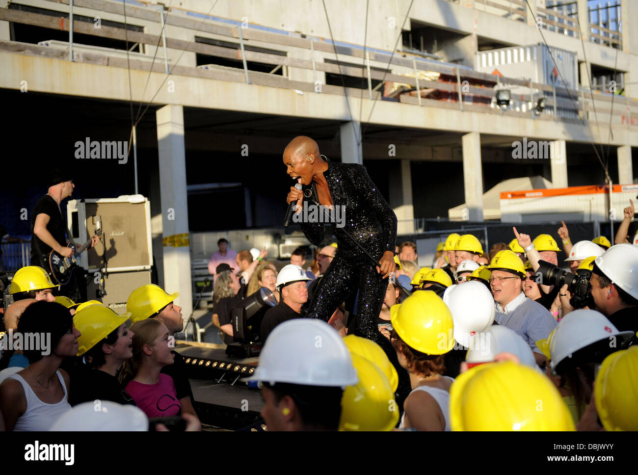 Skin of Skunk Anansie Skunk Anansie perform a special gig at 'Ziggo ...