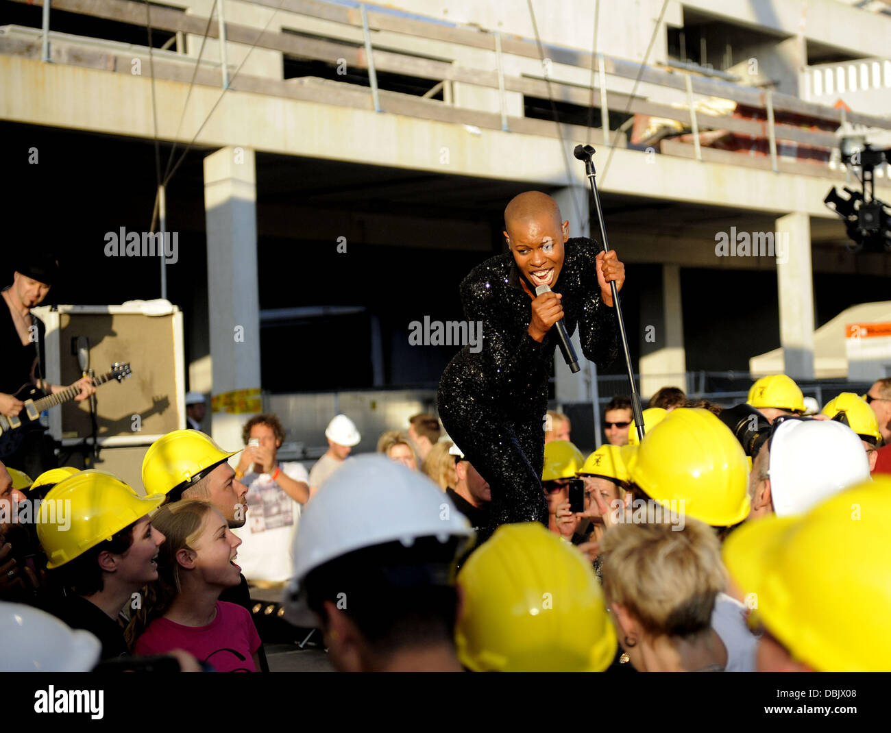 Skin of Skunk Anansie Skunk Anansie perform a special gig at 'Ziggo ...