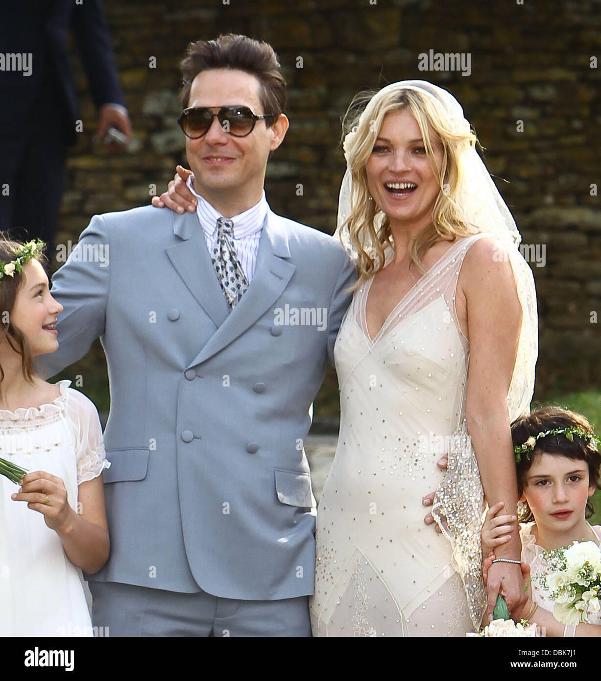 Kate moss wedding day hi-res stock photography and images - Alamy