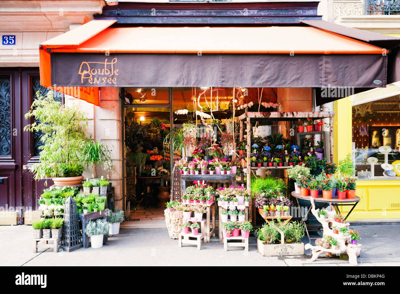 Double Pensée - a flower shop in the Marais, Paris Stock Photo
