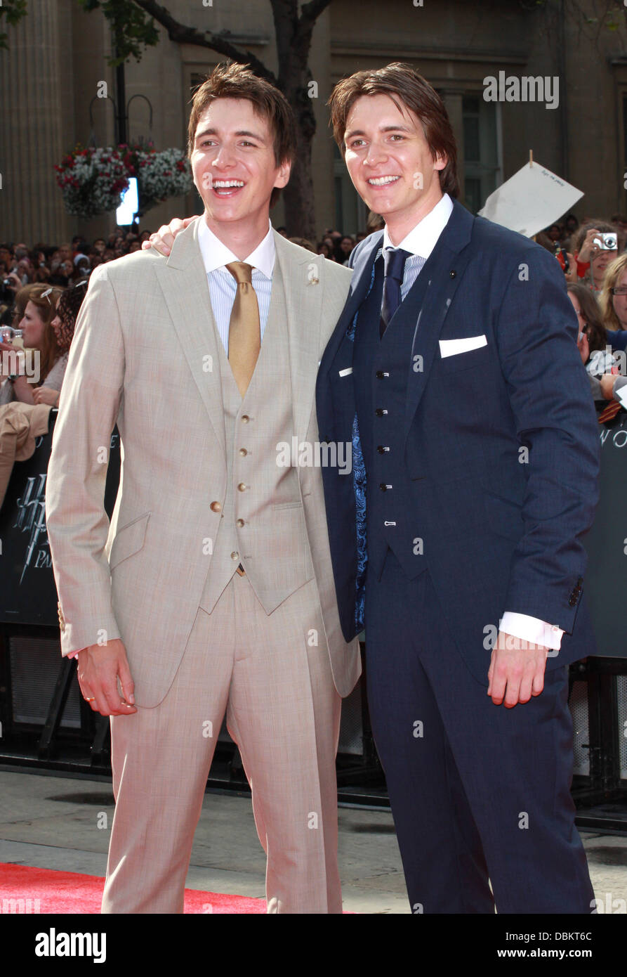 James Phelps and Oliver Phelps 'Harry Potter and The Deathly Hallows - Part  2' World Premiere - Arrivals London, England - 07.07.11 Stock Photo - Alamy