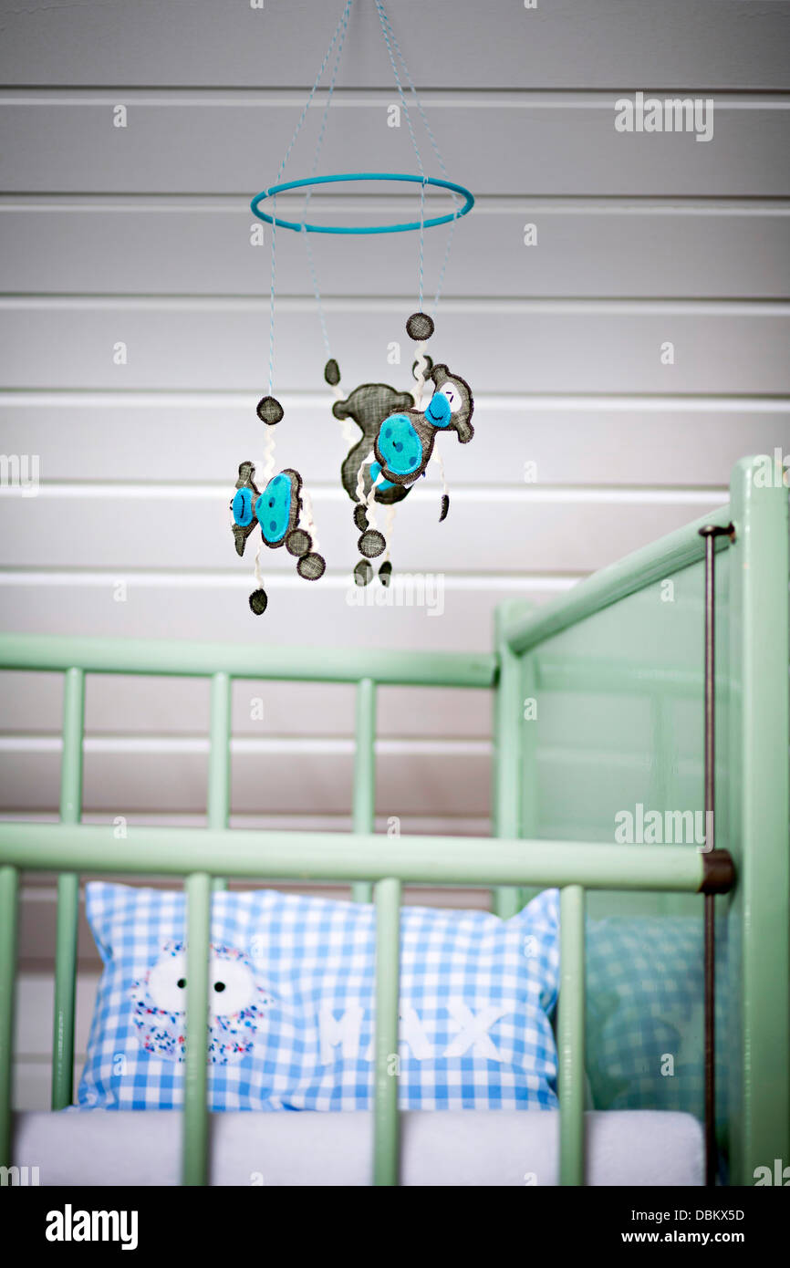 Empty crib hires stock photography and images Alamy