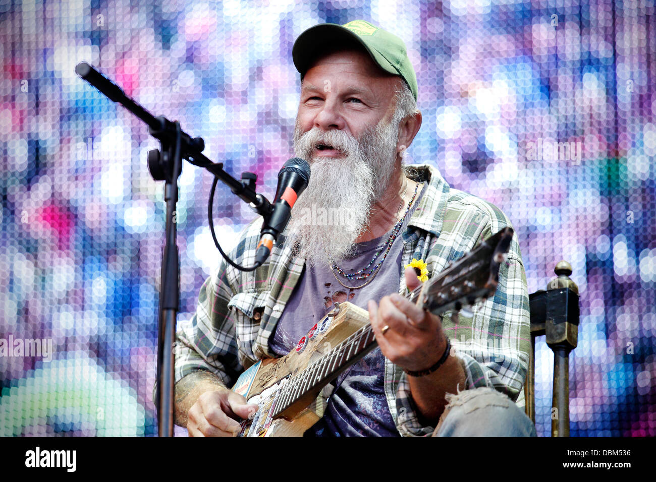 Seasick Steve performing live at Kendal Calling Festival 2013 on the Main Stage Stock Photo