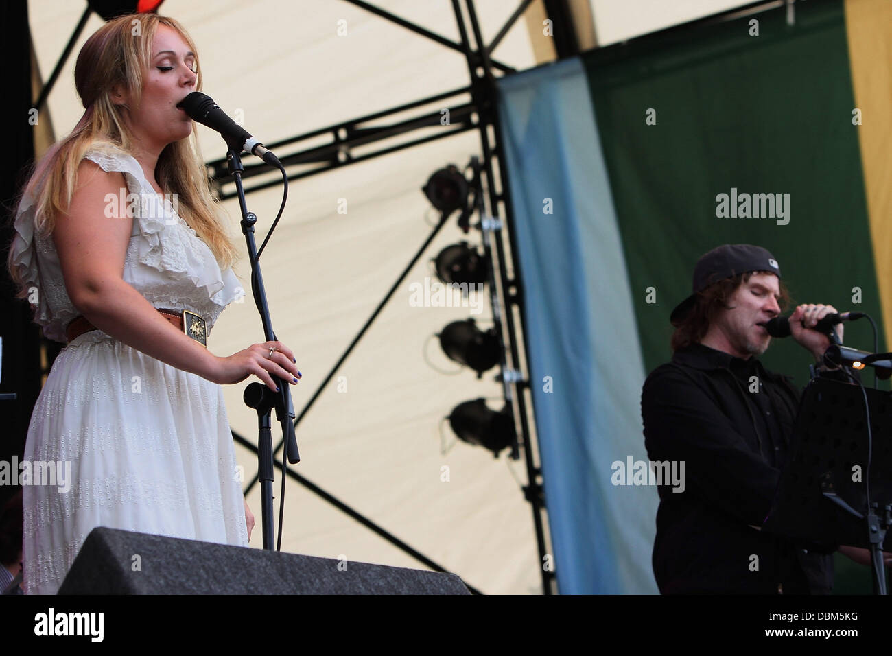 Isobel Campbell and Mark Lanegan Latitude Music and Arts festival
