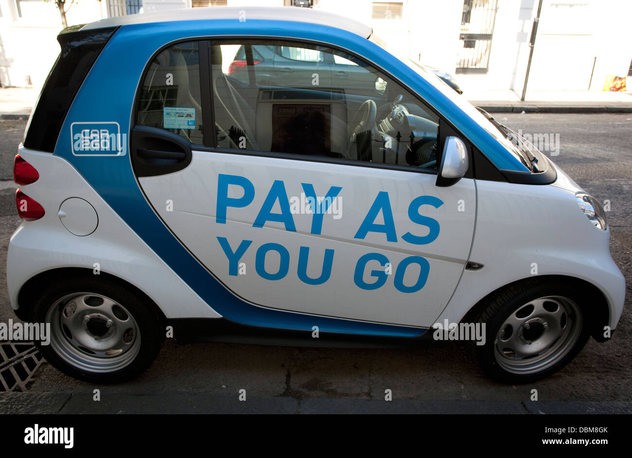 Car 2 Go pay-as-you-go car club Smart car, London Stock Photo