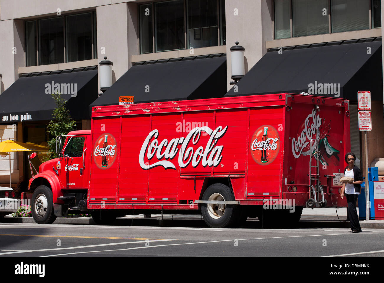 Coca Cola delivery truck parked in front of office building - USA Stock  Photo - Alamy