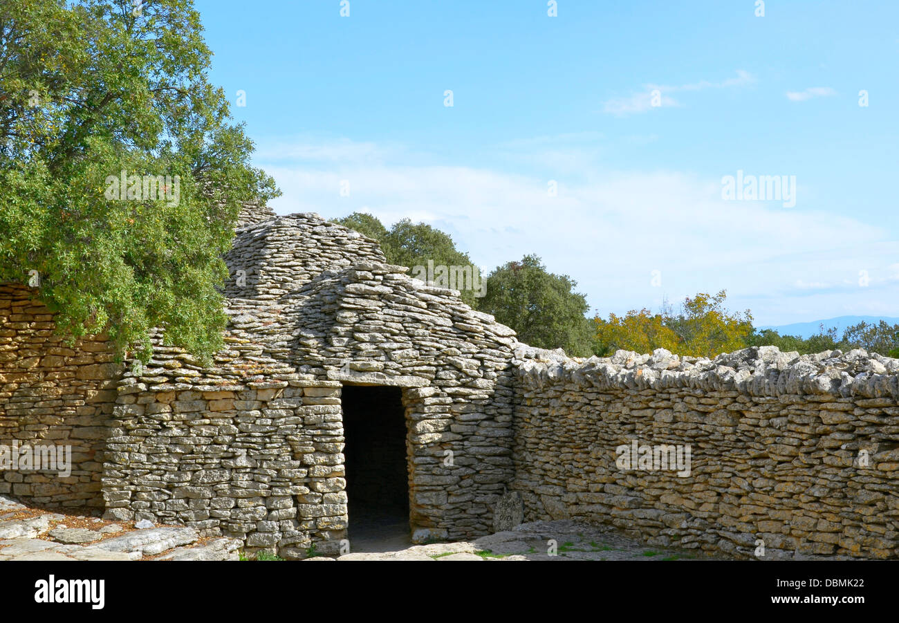 Gordes “Village des Bories” Vaucluse department of France agricultural outhouses “Les Savournins” listed as a historic monument Stock Photo