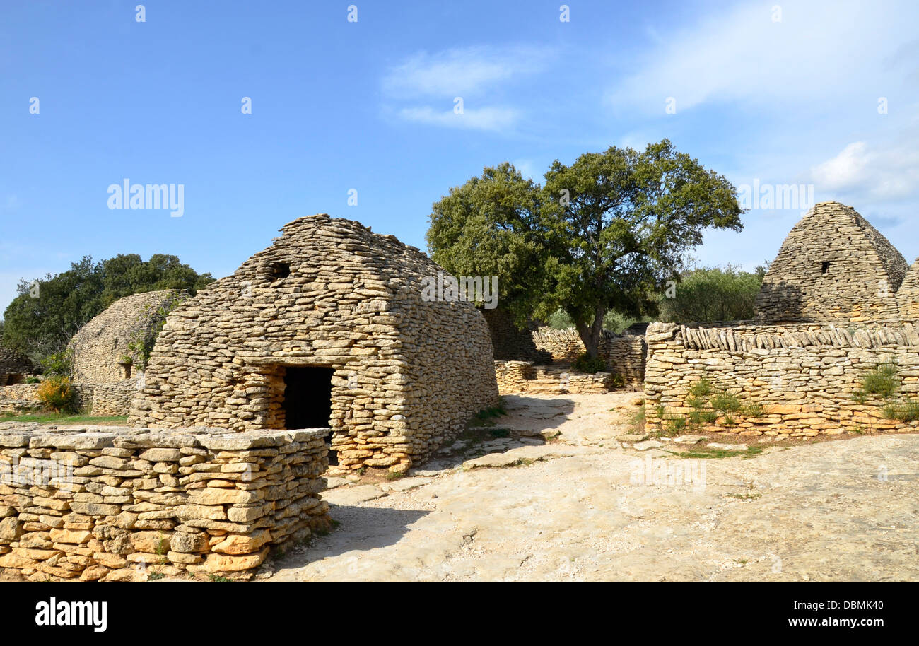 Gordes “Village des Bories” Vaucluse department of France agricultural outhouses “Les Savournins” listed as a historic monument Stock Photo