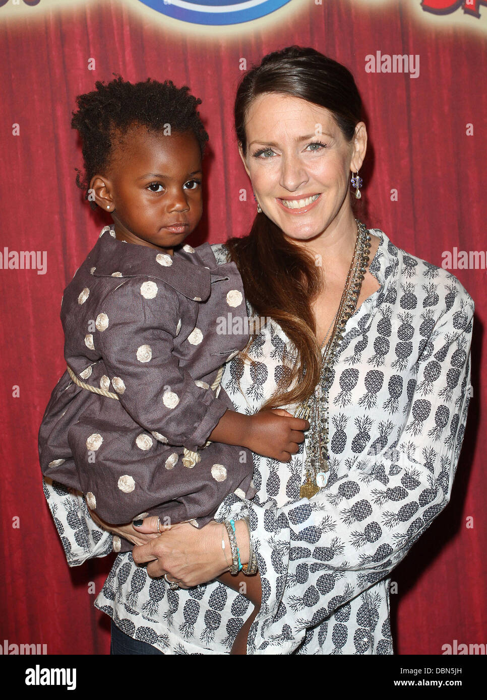 Joely Fisher daughter, Olivia Luna Los Angeles premiere of 'Fully(00)