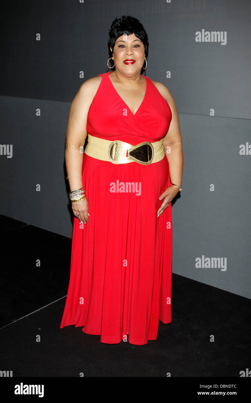 Martha Wash In-store appearance: Martha Wash and the Cast of the