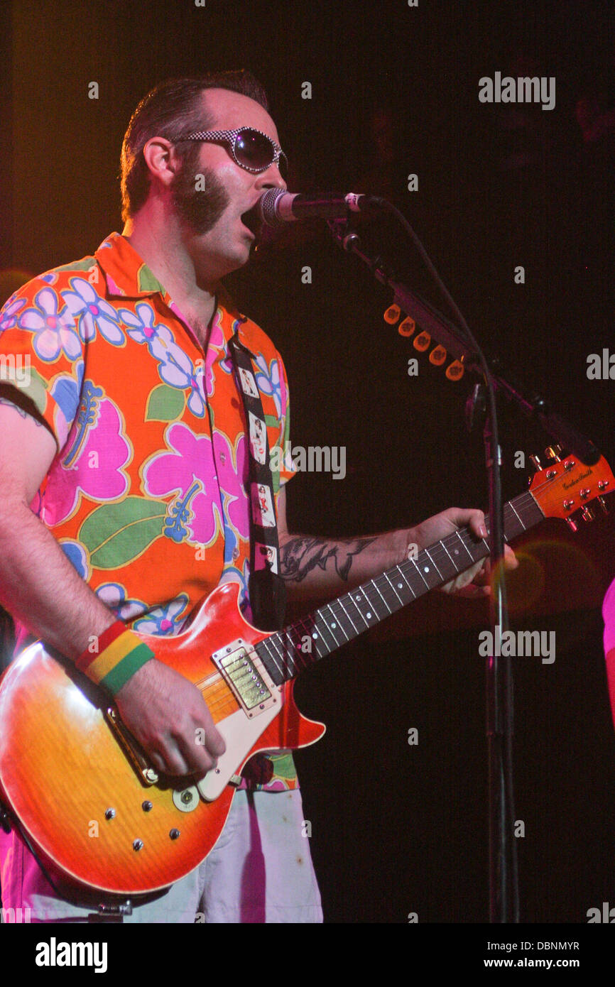 Aaron Barrett Reel Big Fish perform live at Revolution Live Fort  Lauderdale, Florida - 06.08.11 Stock Photo - Alamy