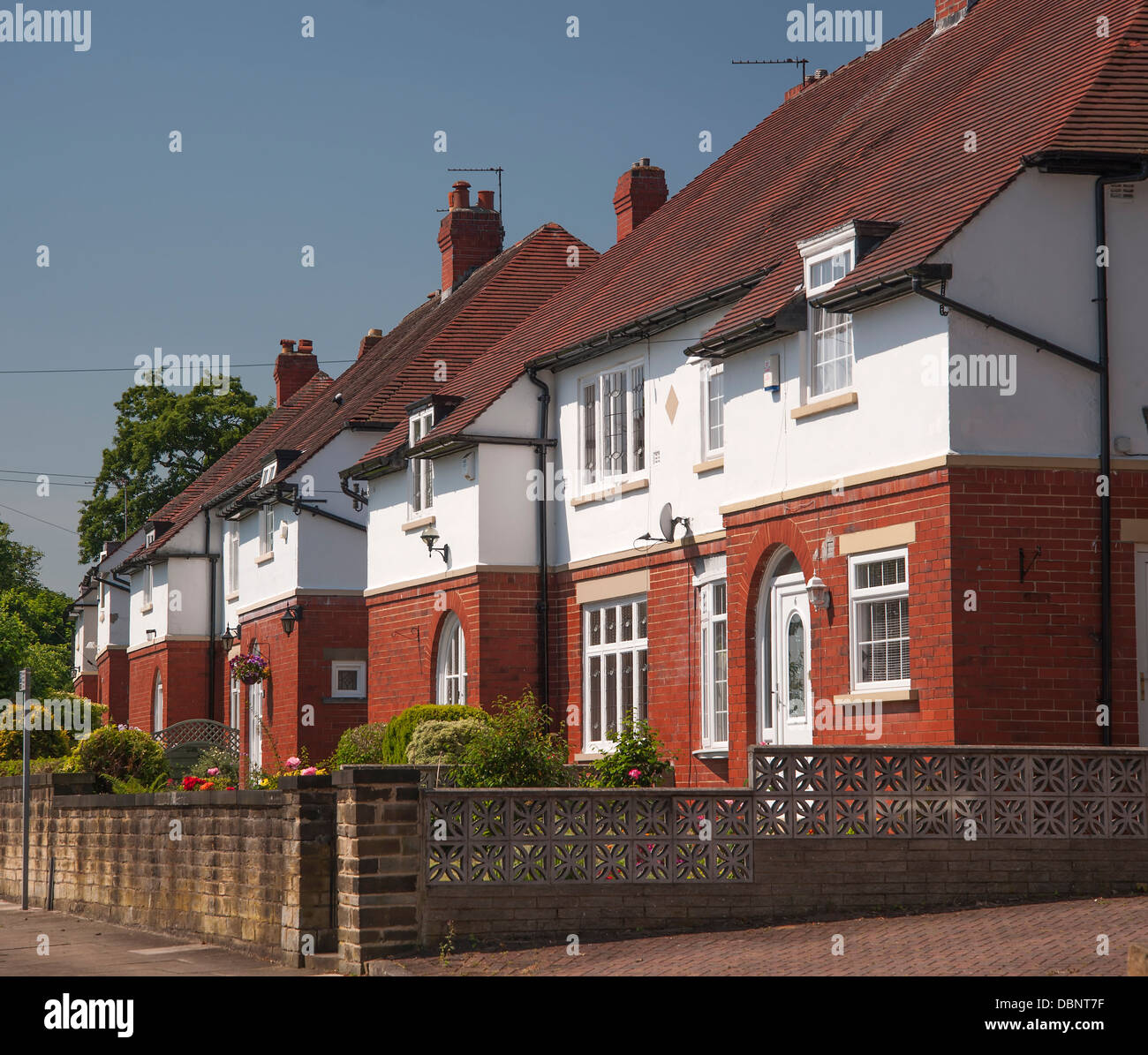 Brick And Render Middle Class Housing Stock Photo Alamy brick-and-render-middle-class-housing-stock-photo-alamy