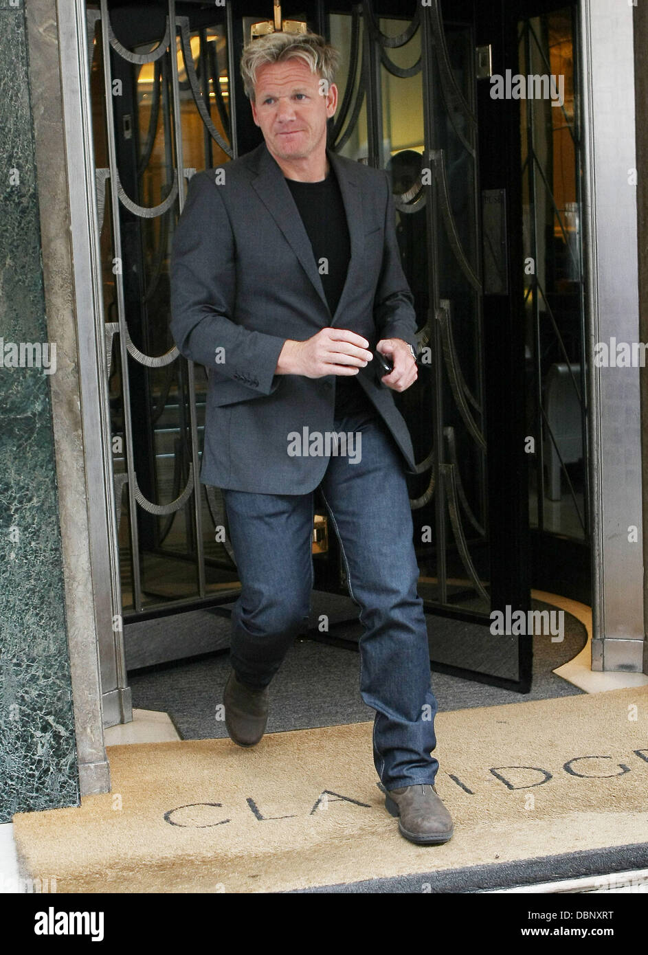 Grey suit jacket and jeans cheap