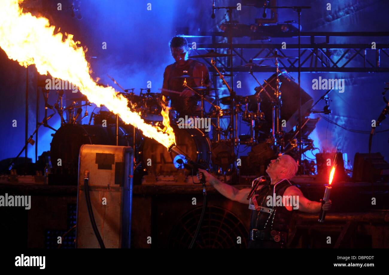 A fancy_dress drummers drums fire pyro pyrotechnics till lindemann hi-res  stock photography and images - Alamy