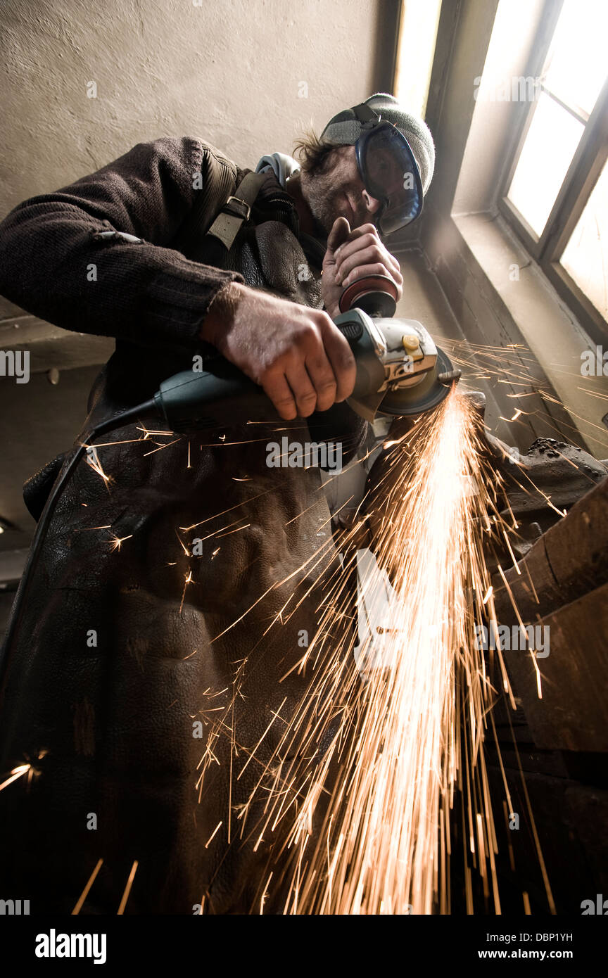 Blacksmith using molding cutter landshut hi-res stock photography and ...