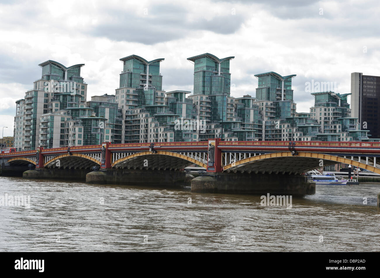 New residential flats by Vauxhall bridge, London, England, United Kingdom Stock Photo Alamy