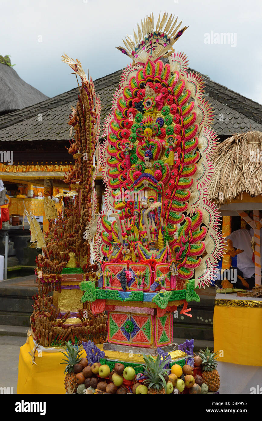 Indonesia, Bali, East region, offerings at the Pura Besakih temple during a ceremony Stock Photo