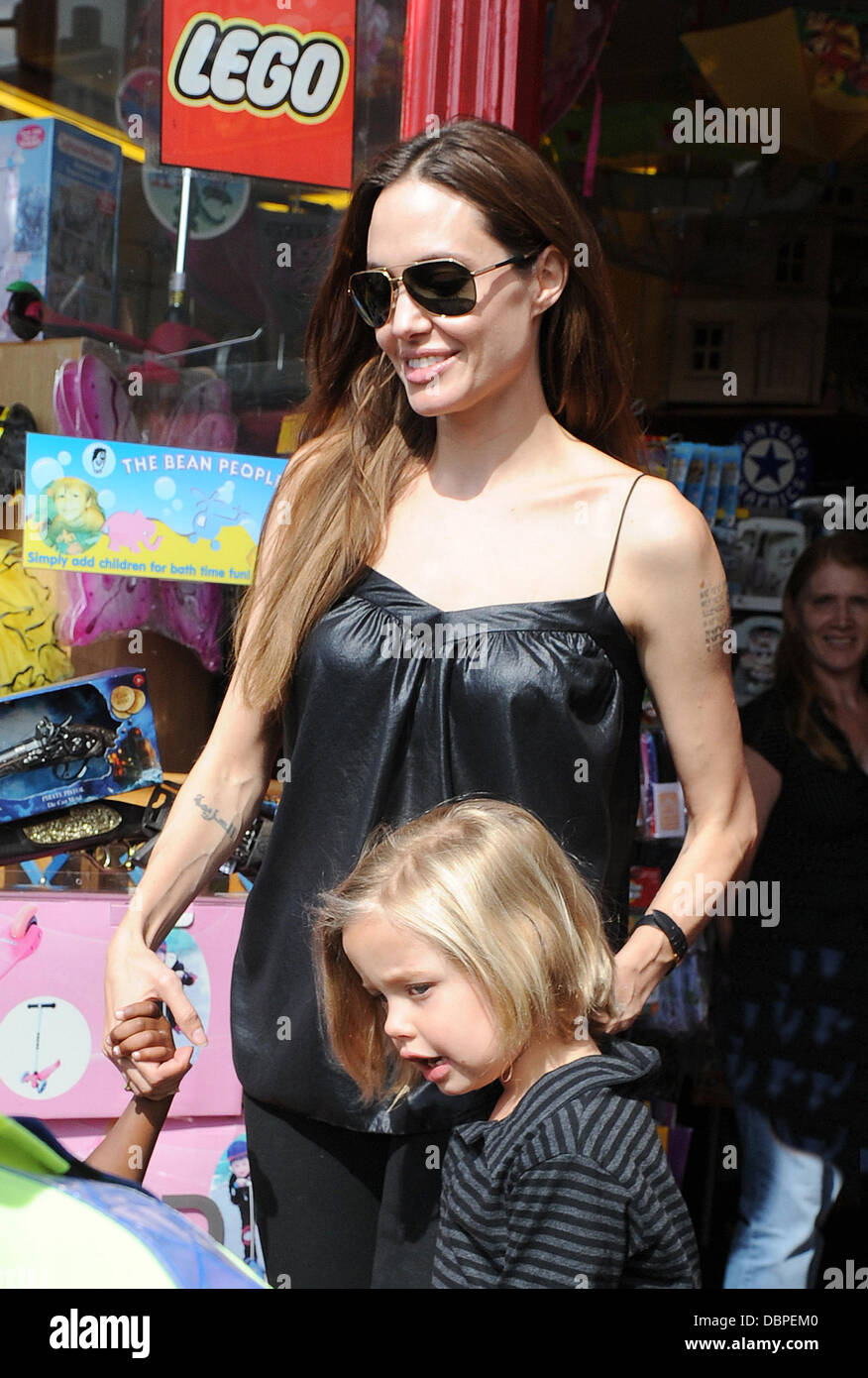 Angelina Jolie and daughter Shiloh Nouvel Jolie-Pitt leaving the Toy Station Richmond, Surrey - 15.08.11 Stock Photo
