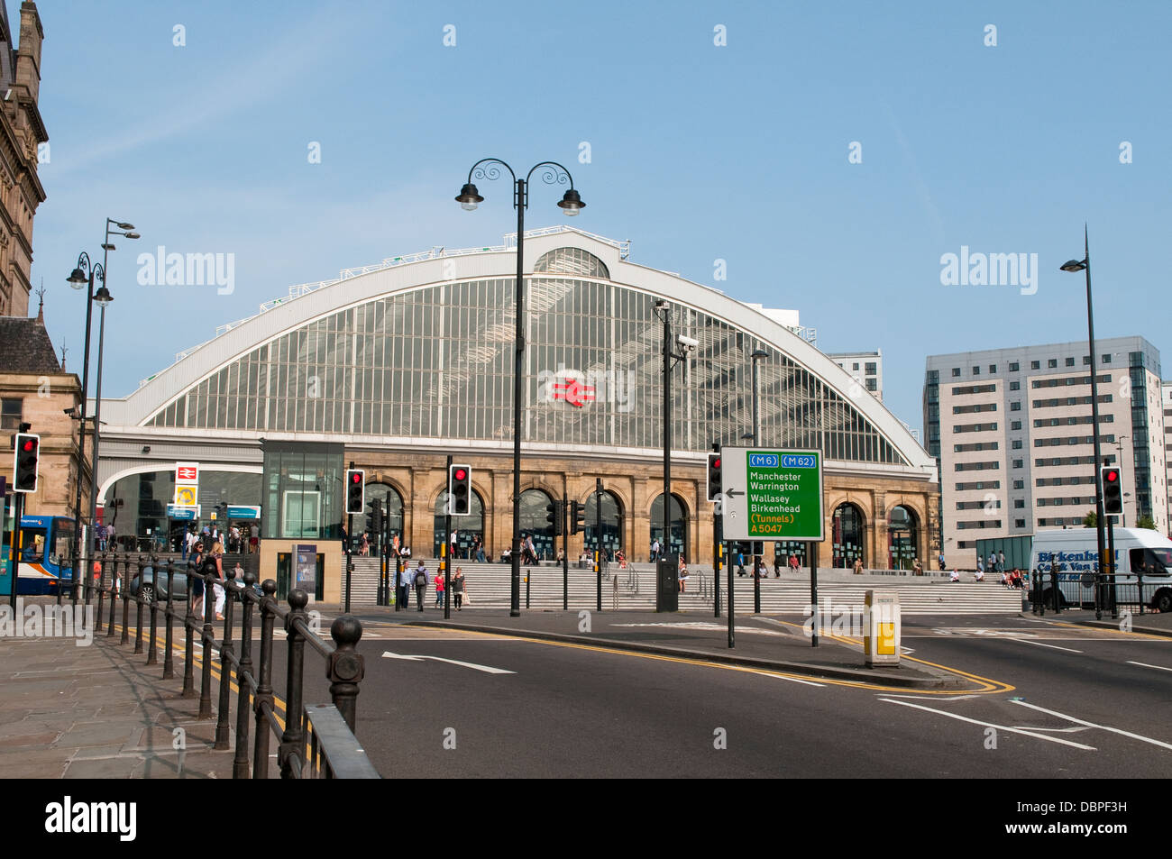 Liverpool railway station, UK Stock Photo - Alamy