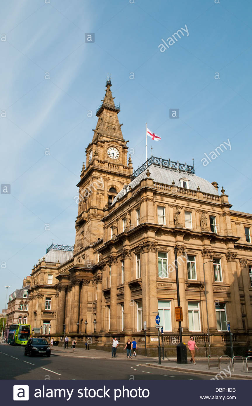 View Liverpool City Council Building Pictures