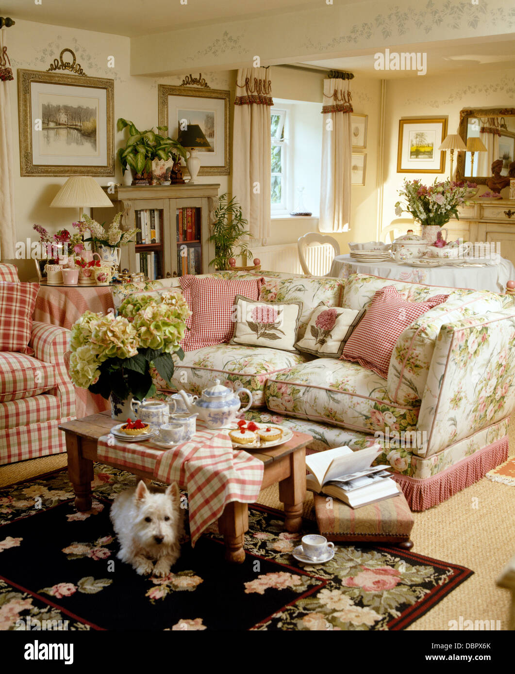 Country cottage living room furniture deals
