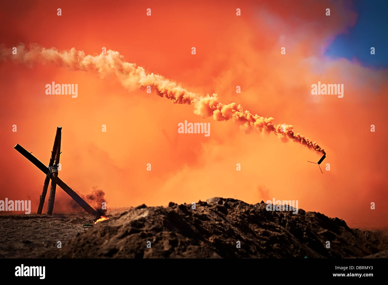 Exploding smoke hi-res stock photography and images - Alamy