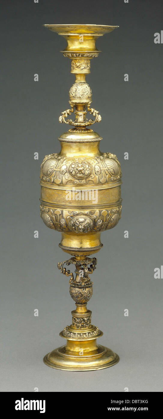 Double cup hires stock photography and images Alamy