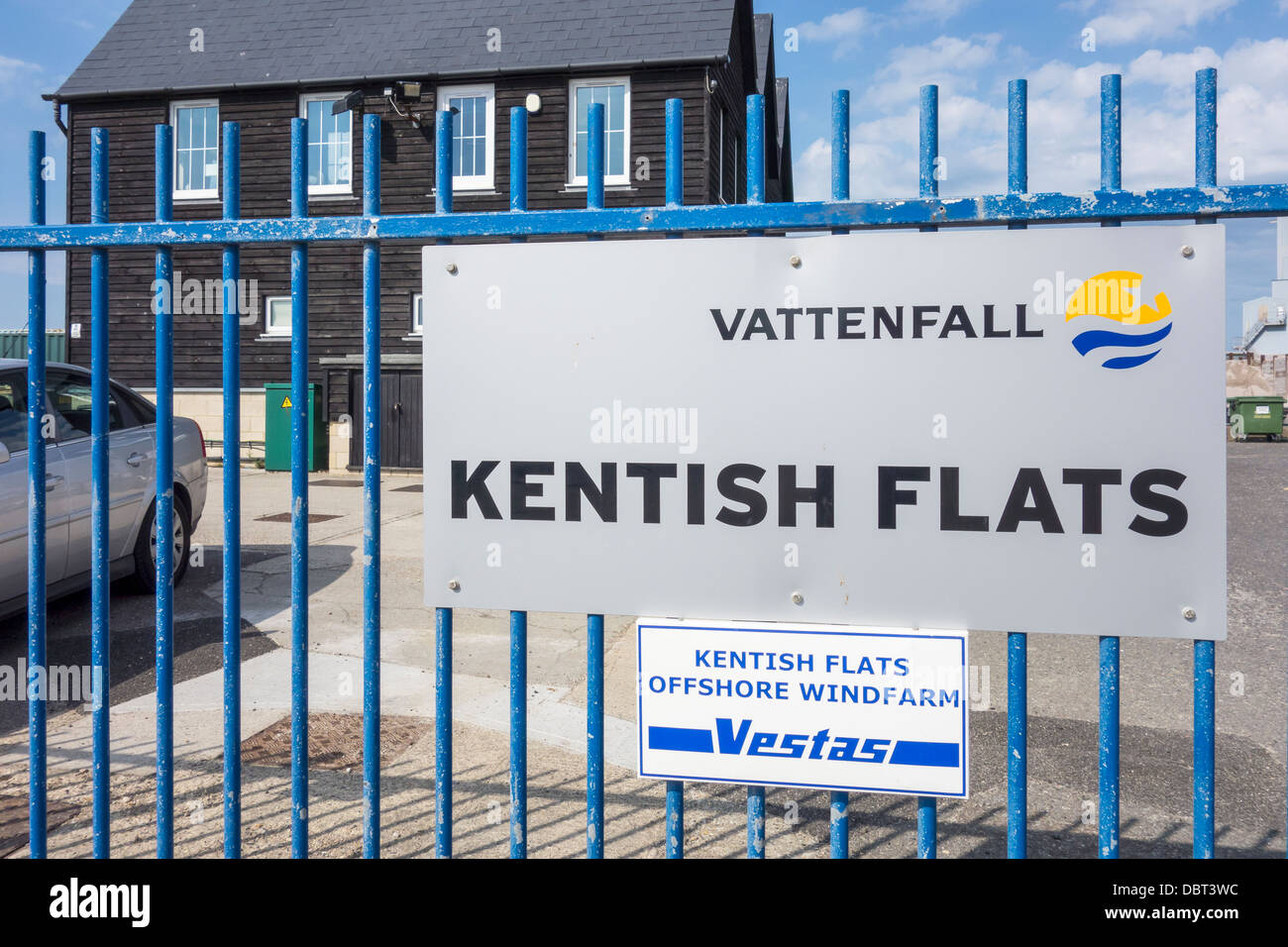 Vestas Offshore Wind Farm Service Kentish Flats Offshore Windfarm Stock Photo