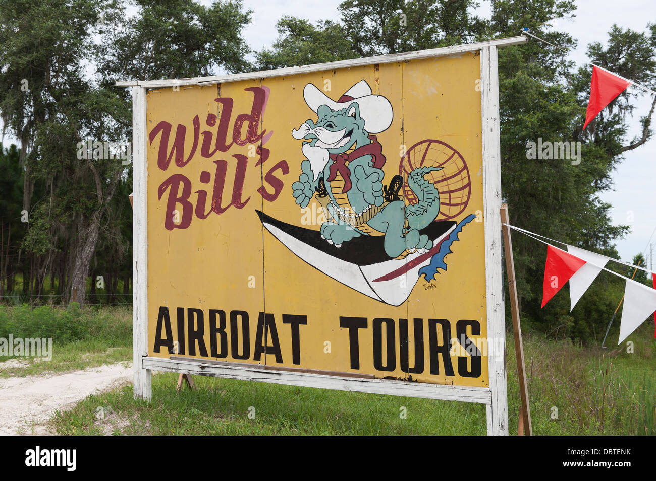 Wild Bill's Airboat tours located on State road 44 in Wildwood, Florida