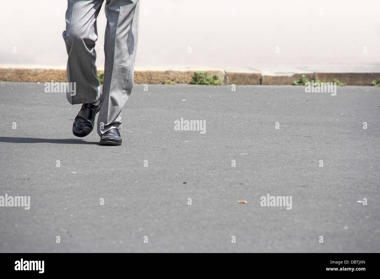 Black people walking down road hi-res stock photography and images - Alamy