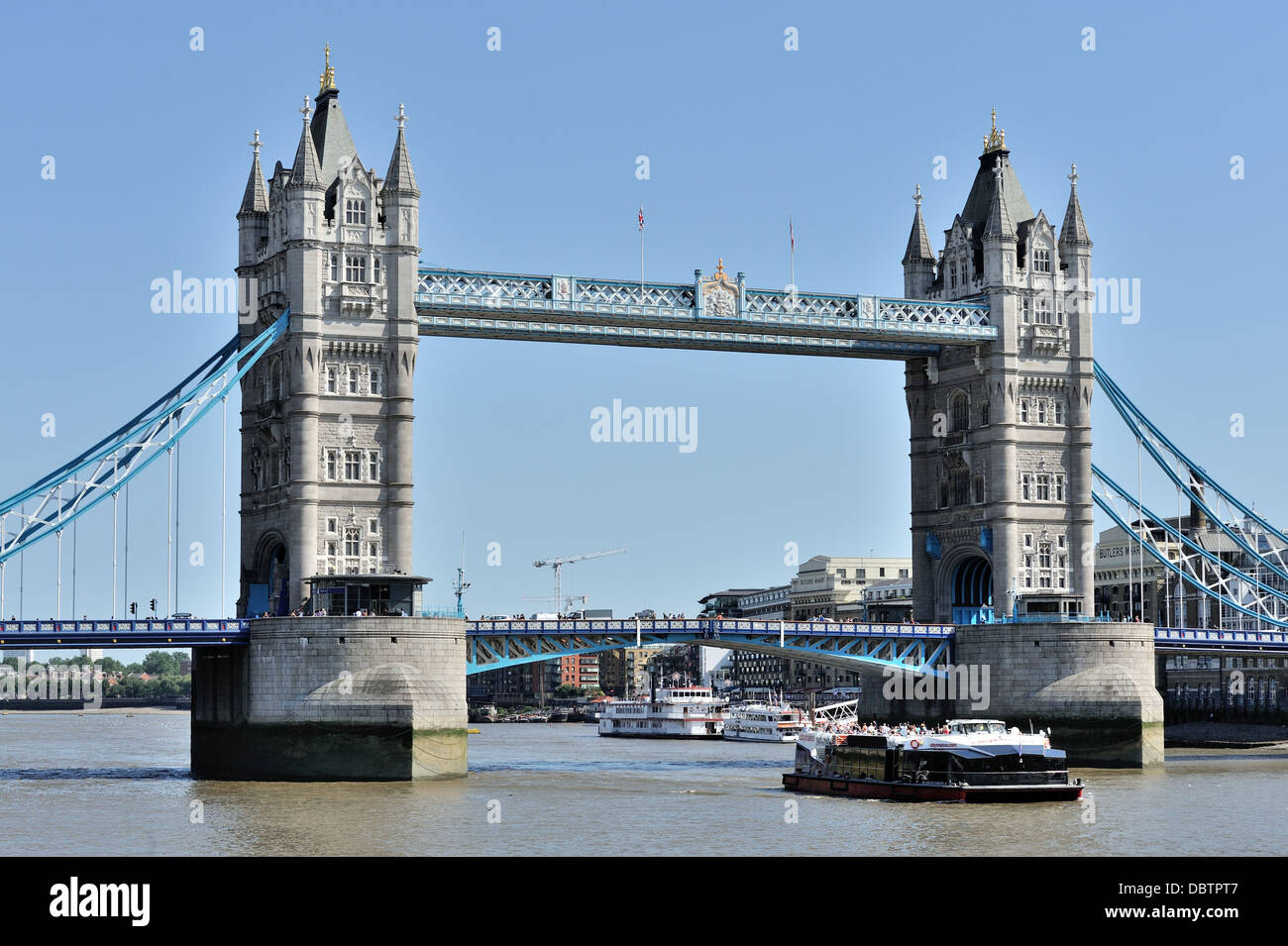 Bridge river hi-res stock photography and images - Alamy