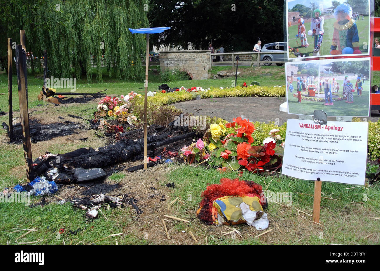 VANDALS SET FIRE TO & DESTROY MUSTON SCARECROW FESTIVAL MUSTON SCARBOROUGH NORTH YORKS SCARBOROUGH ENGLAND 04 August 2013 Stock Photo