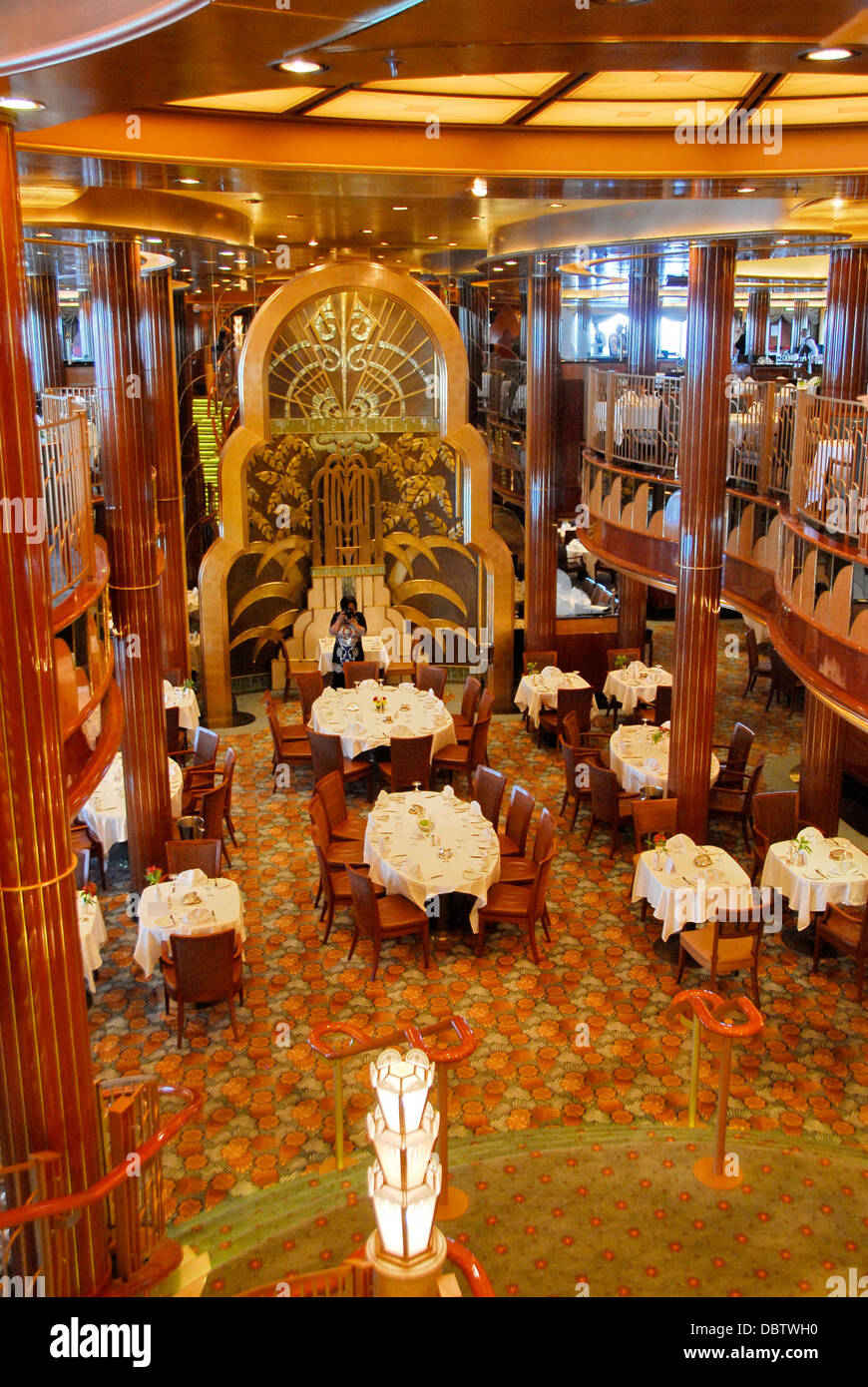 Dining Room on the Cunard Line Queen Elizabeth Ship Stock Photo Alamy