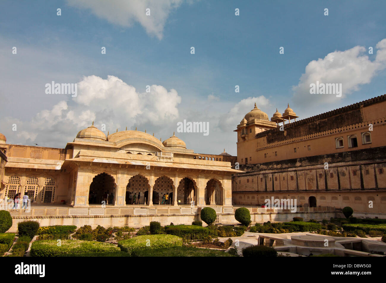 Mirror palace hi-res stock photography and images - Alamy