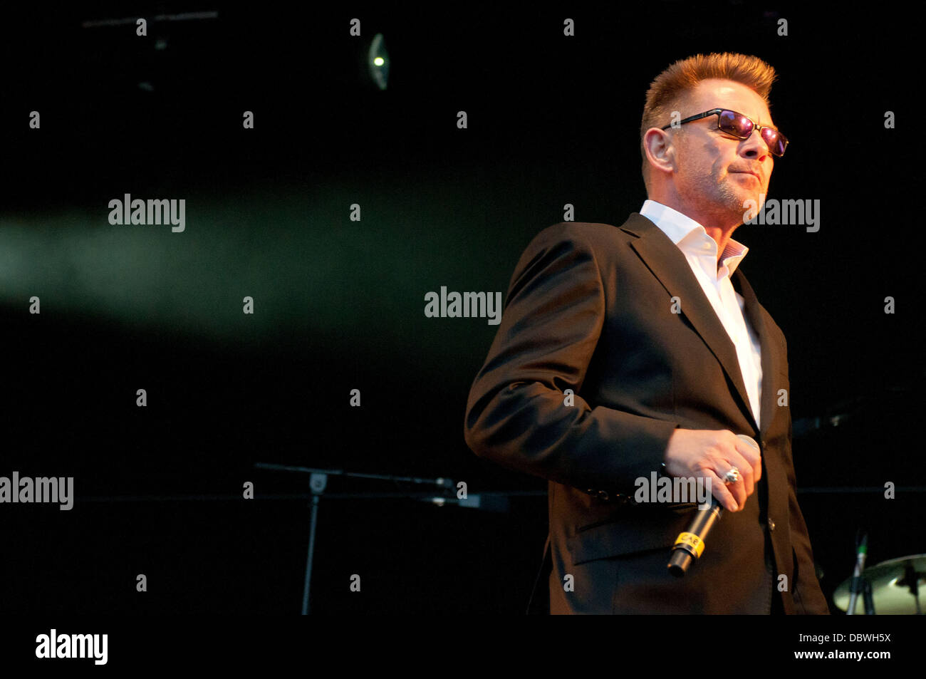 Madness chas smash hires stock photography and images Alamy