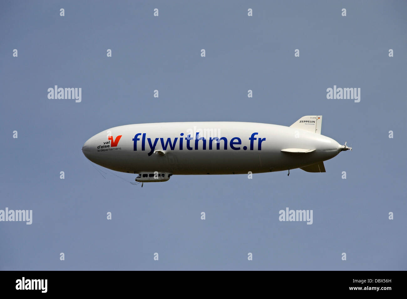 Zeppelin nt hi-res stock photography and images - Alamy